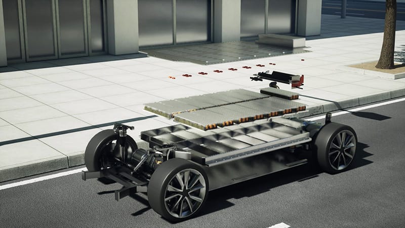 EV battery assembly training with immersive learning for battery technician skills